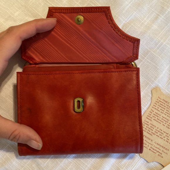 Prince Gardner Genuine Top-grain Cowhide Wallet Coin Purse.Vintage in Red - Picture 3 of 13